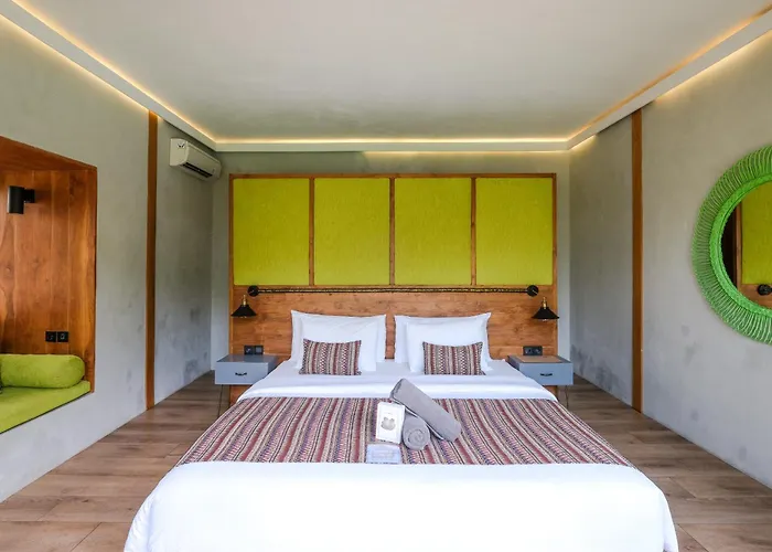 Otel The Elementum 3*